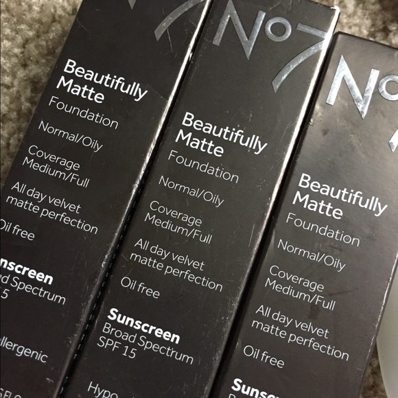 Free with purchase - Picture 4 of 7